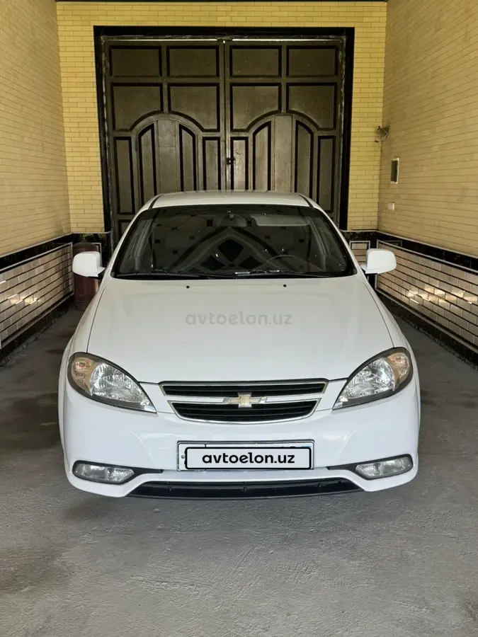 Chevrolet Gentra,  1 позиция
