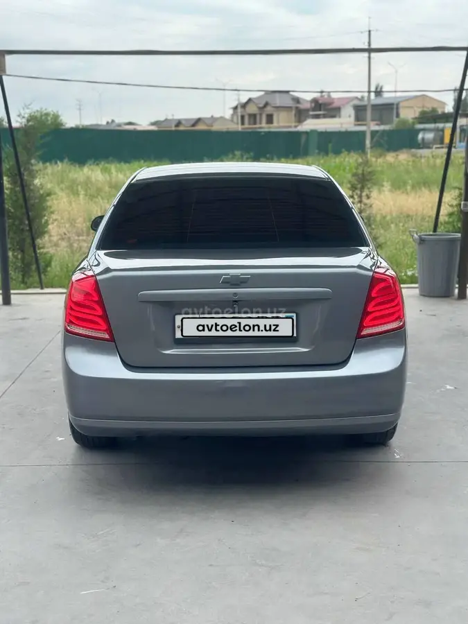 Chevrolet Gentra,  3 позиция