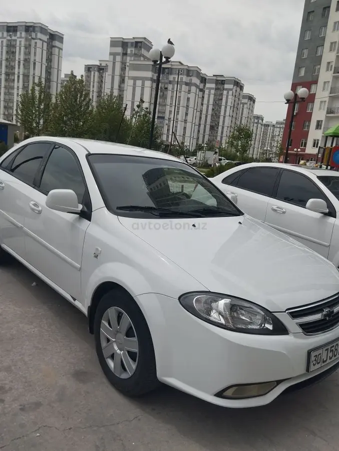 Chevrolet Gentra,  1 позиция