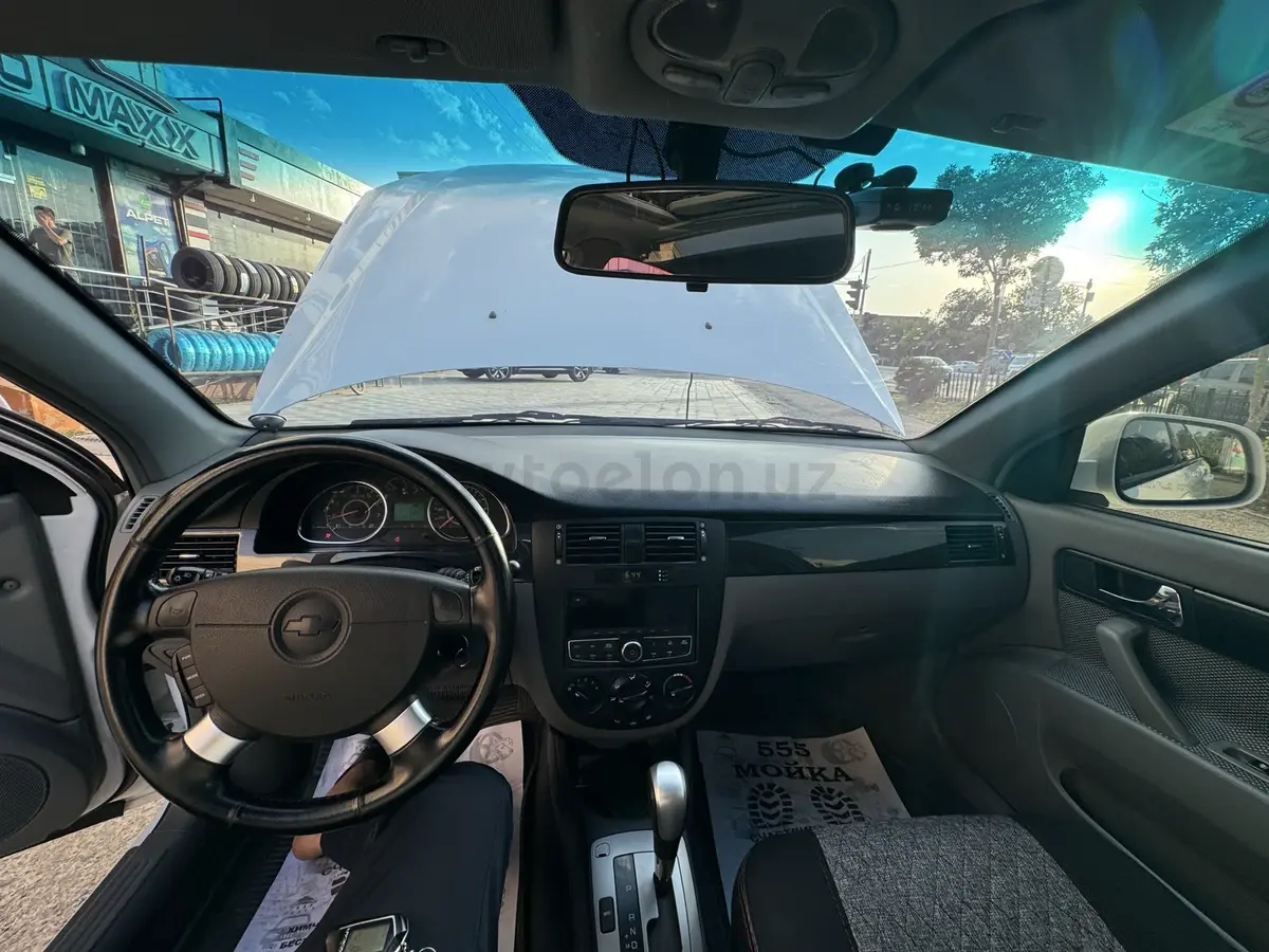 Chevrolet Gentra,  3 позиция