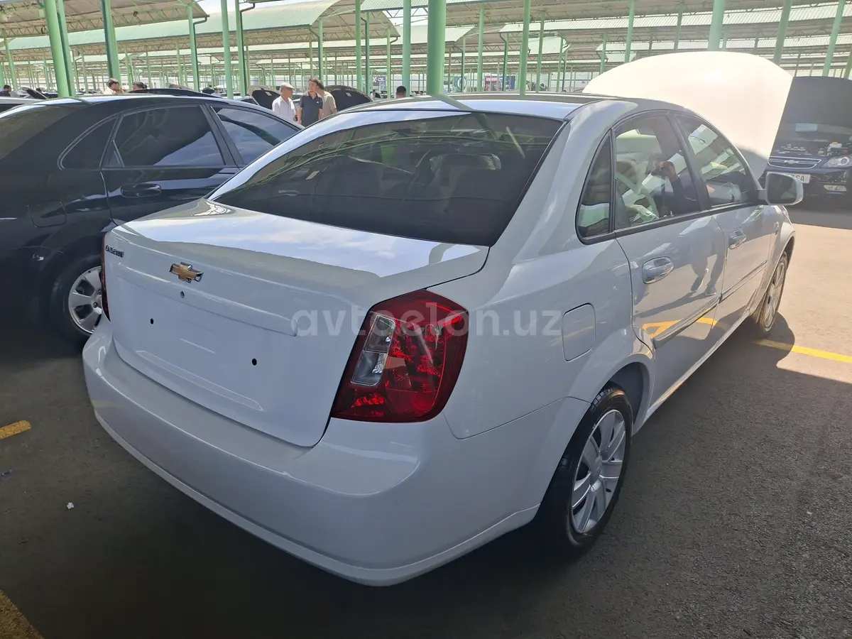Chevrolet Gentra,  1 позиция