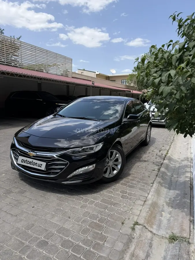 Chevrolet Malibu 2