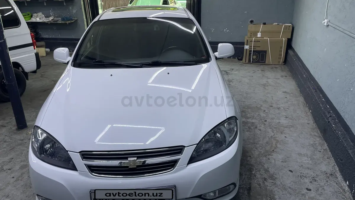 Chevrolet Gentra,  3 позиция