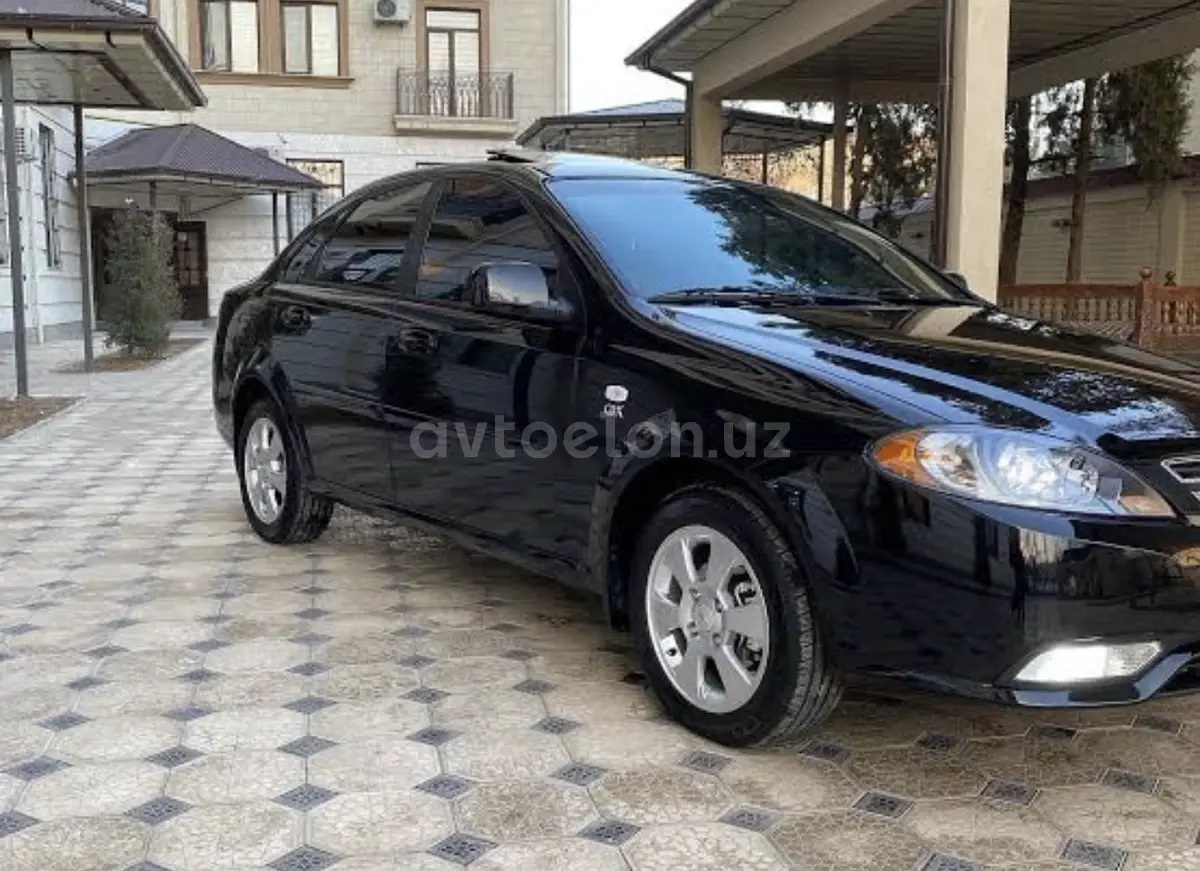 Chevrolet Lacetti,  3 позиция