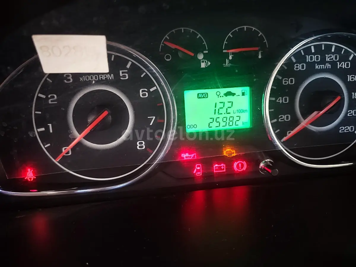 Chevrolet Gentra,  1 позиция Газ-бензин
