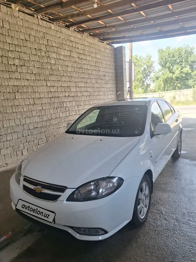Chevrolet Gentra,  3 позиция