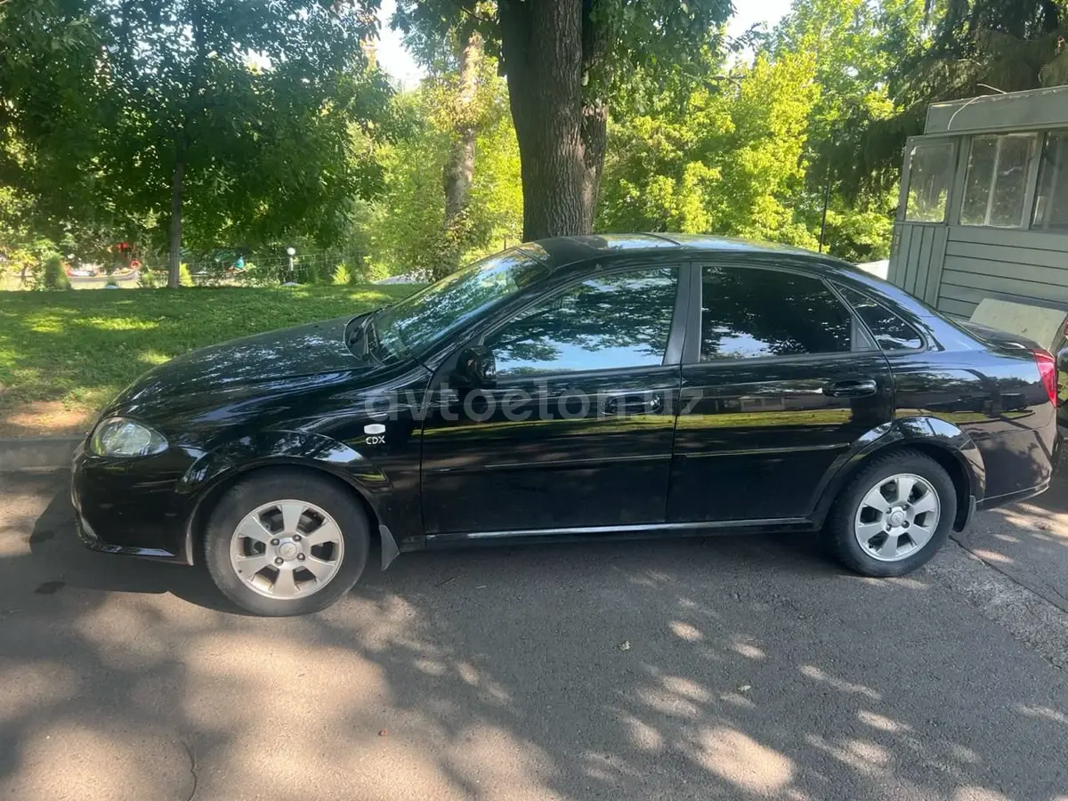 Chevrolet Gentra,  3 позиция