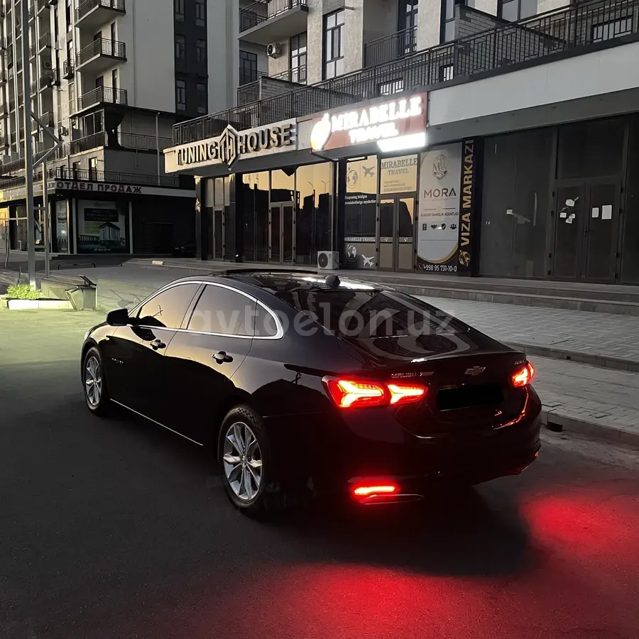 Chevrolet Malibu 2