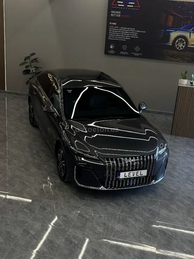 Roewe M7