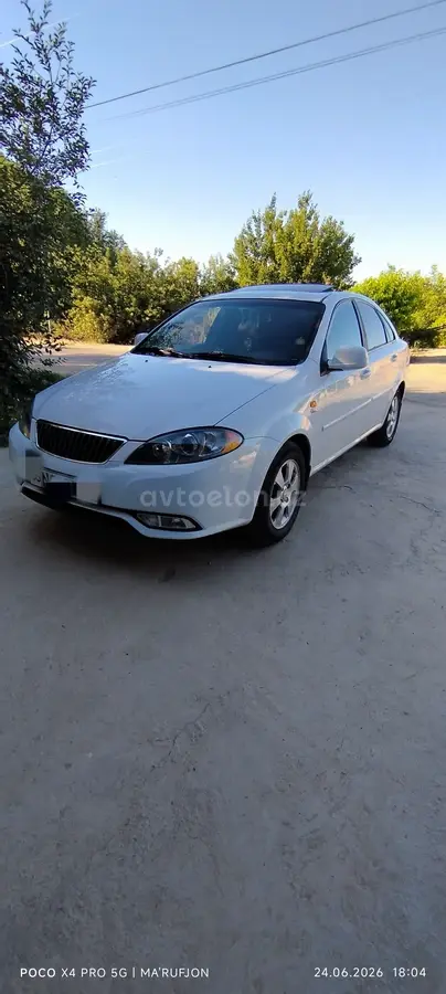 Chevrolet Gentra,  3 позиция