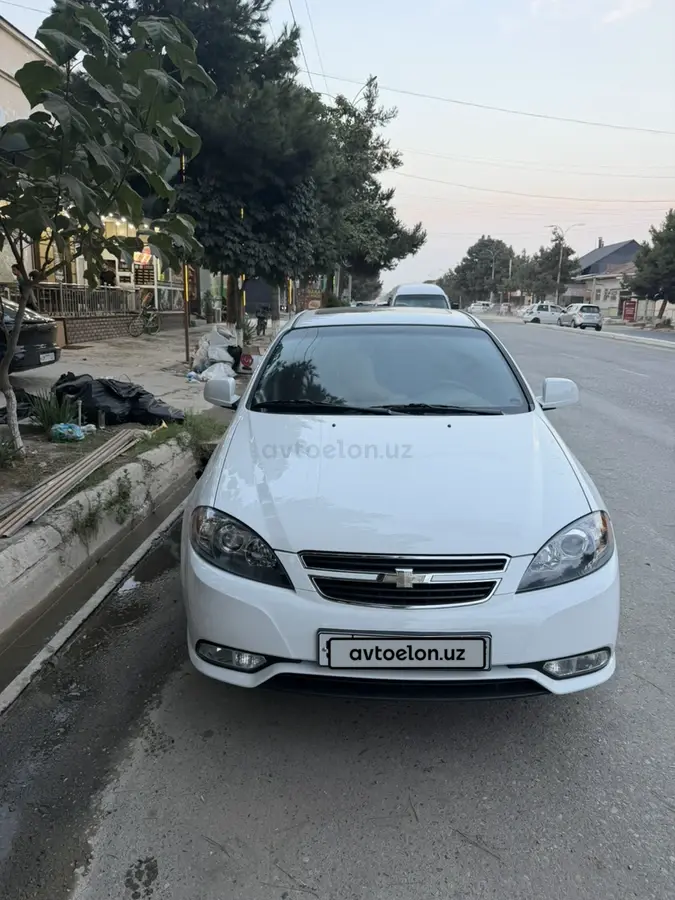 Chevrolet Gentra,  3 позиция