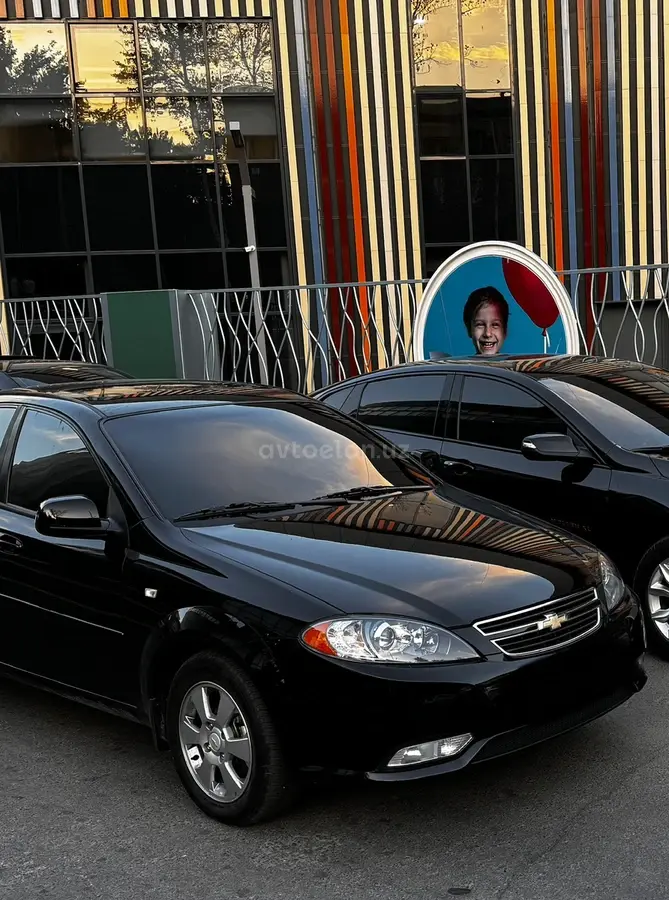 Chevrolet Gentra,  3 позиция