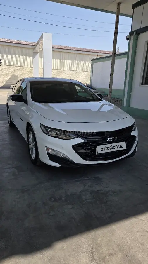Chevrolet Malibu 2