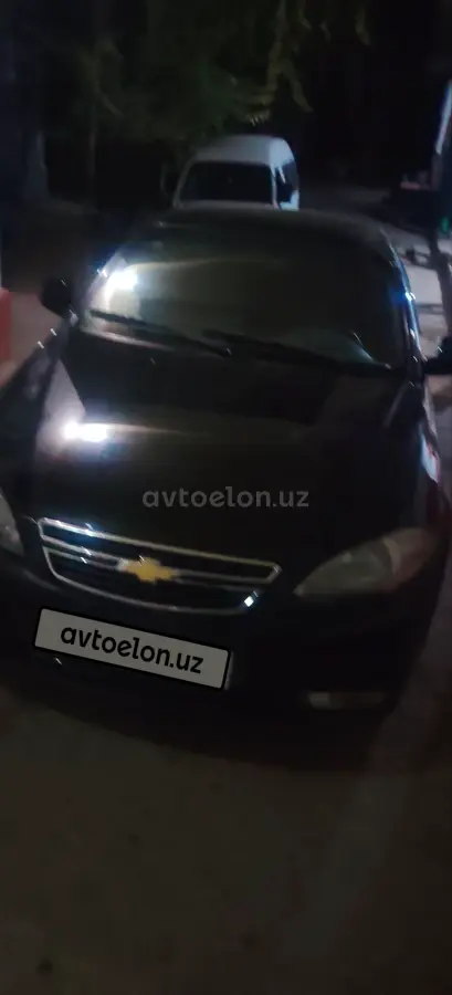 Chevrolet Gentra,  1 позиция Газ-бензин