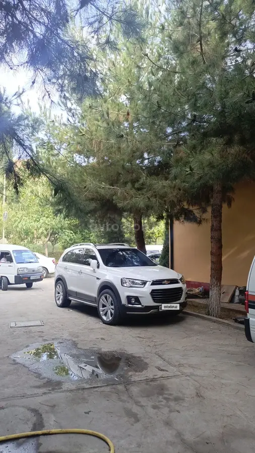 Chevrolet Captiva,  4 позиция