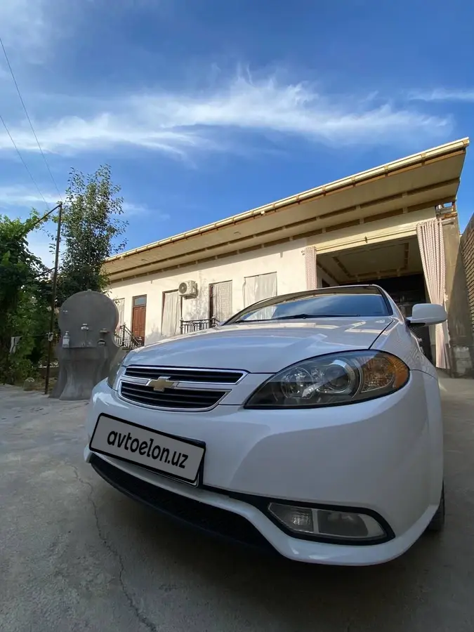 Chevrolet Gentra,  3 позиция