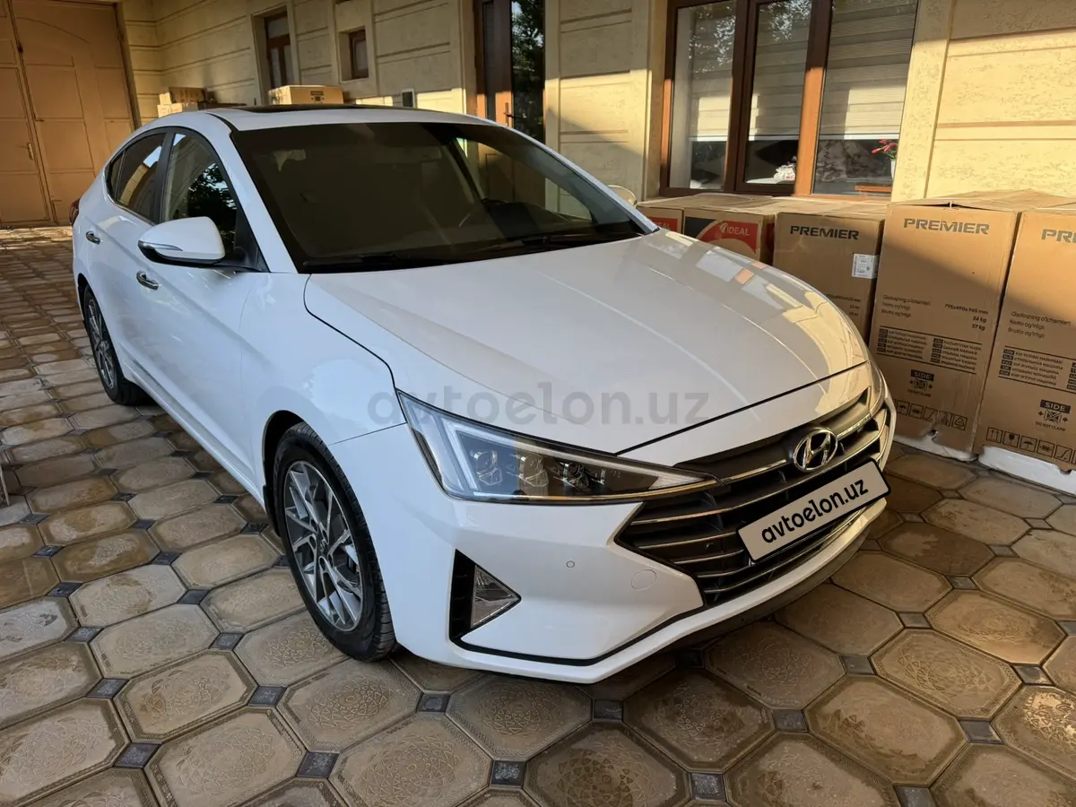 Hyundai Elantra