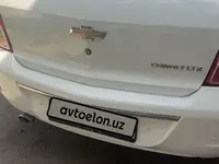 Белый Chevrolet Cobalt, 4 позиция 2019 года, КПП Автомат, в Ташкент за 8 500 y.e. id7121388