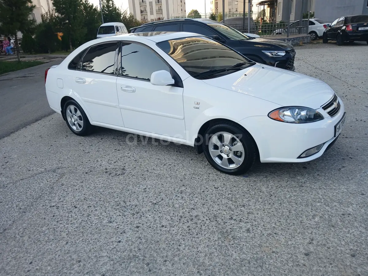 Chevrolet Gentra,  3 позиция