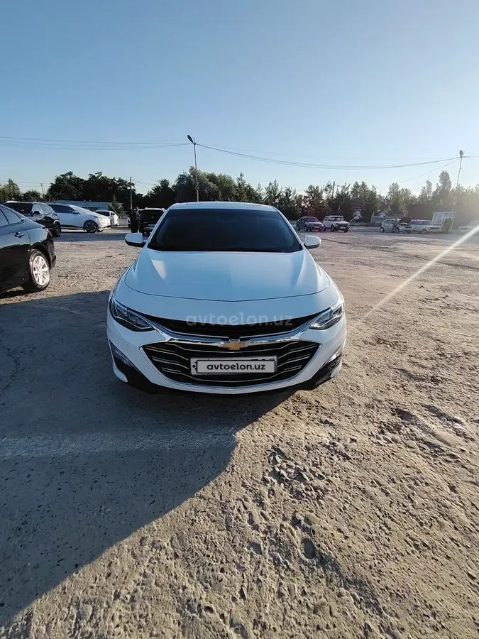 Chevrolet Malibu 2