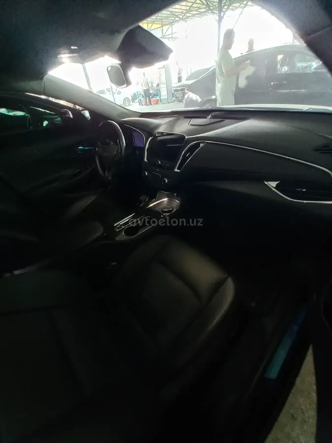 Chevrolet Malibu 2