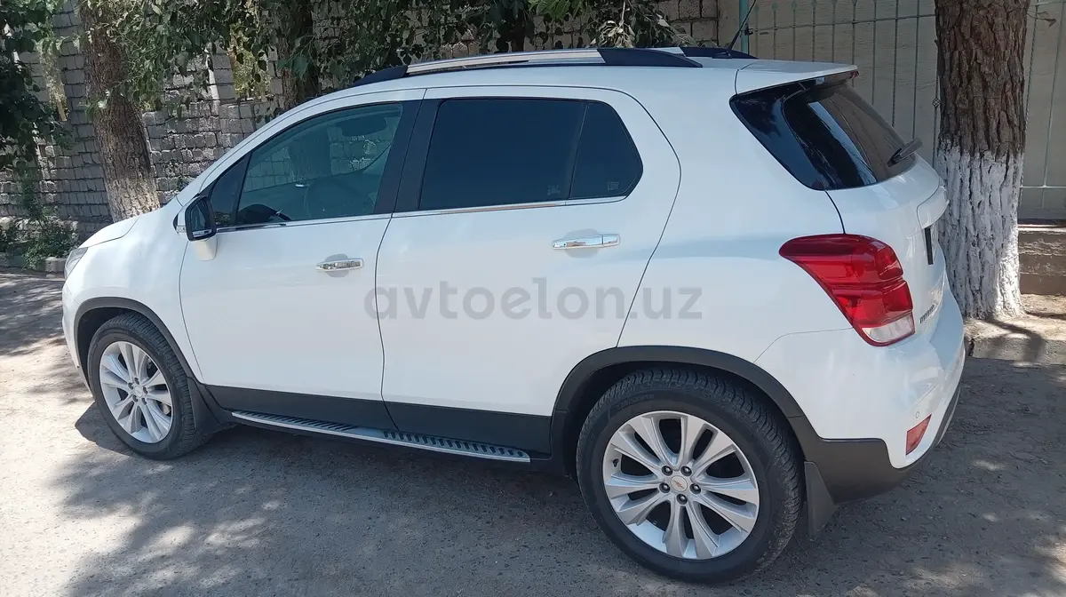Chevrolet Tracker,  3 позиция