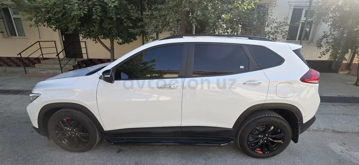 Chevrolet Tracker 2