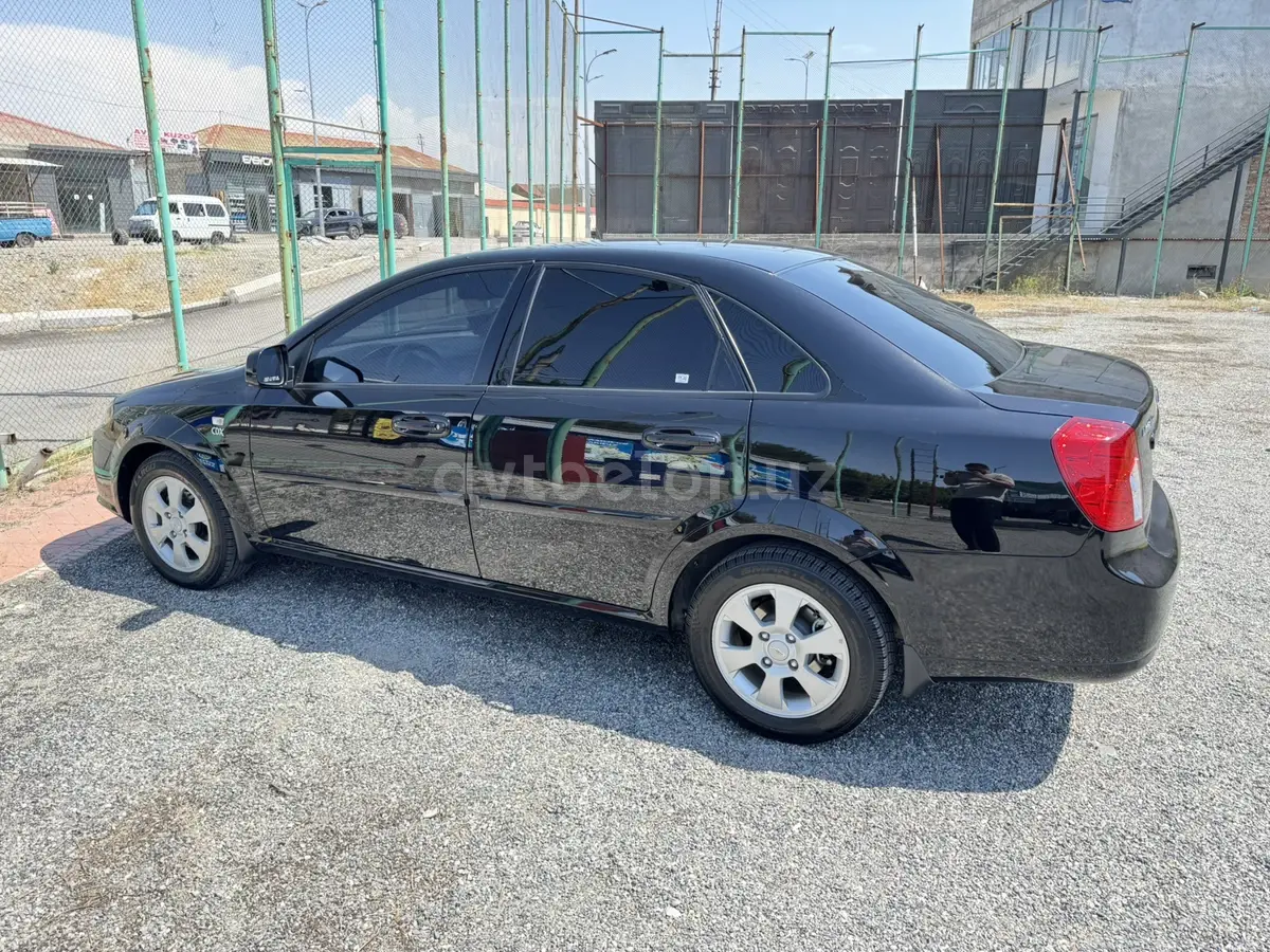 Chevrolet Gentra,  3 позиция