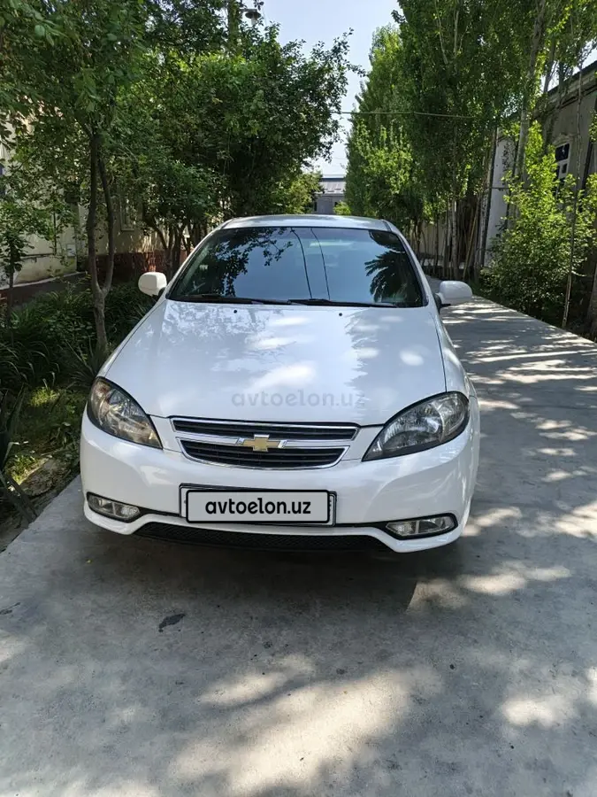 Chevrolet Gentra,  2 позиция
