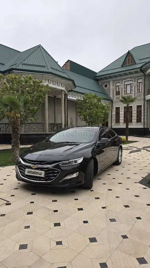 Chevrolet Malibu 2