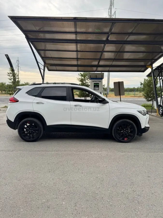 Chevrolet Tracker 2