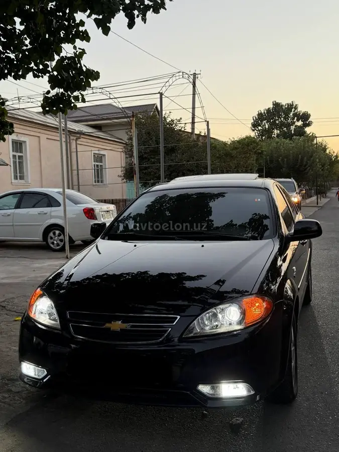 Chevrolet Gentra,  3 позиция