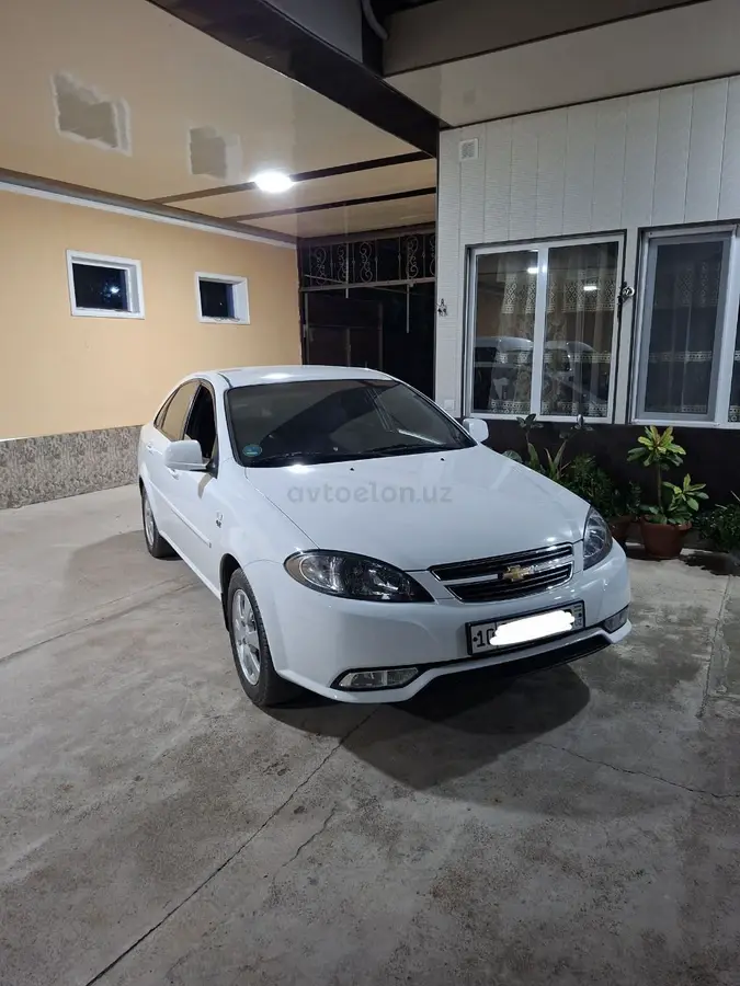 Chevrolet Gentra,  2 позиция