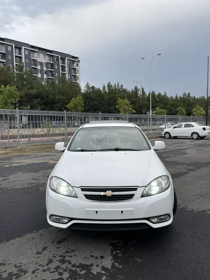 Chevrolet Lacetti,  3 позиция
