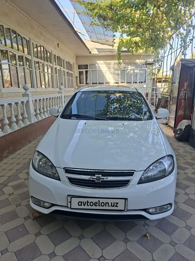 Chevrolet Gentra,  3 позиция