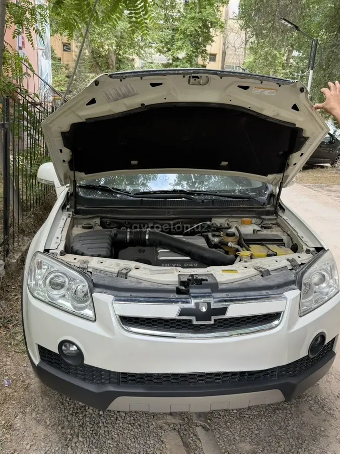Chevrolet Captiva,  1 позиция
