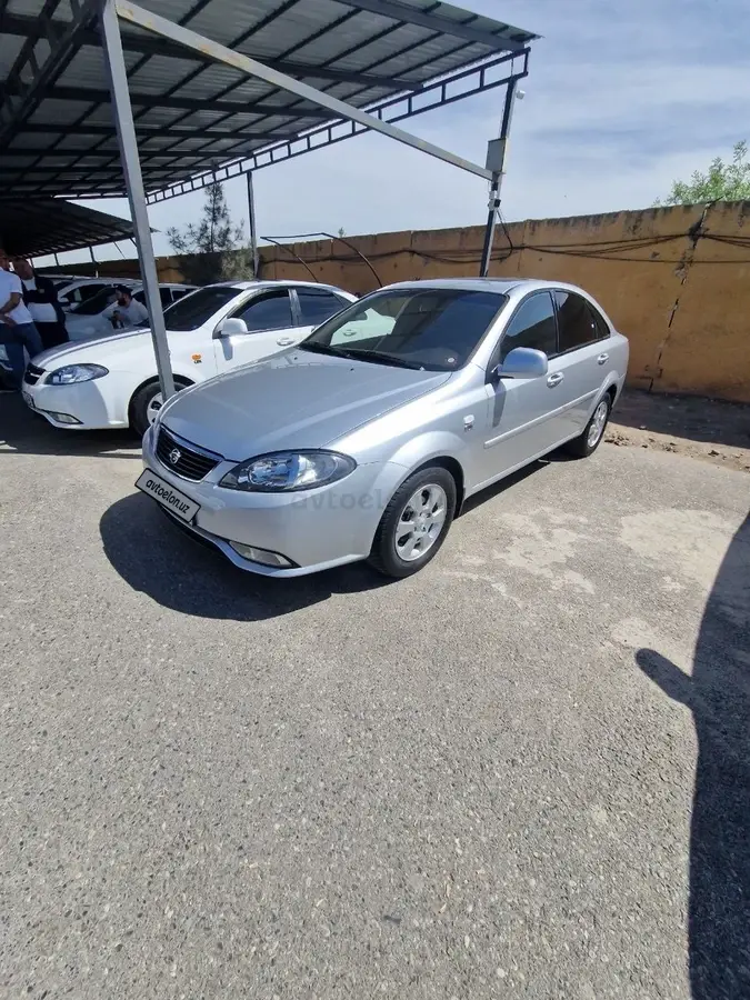 Chevrolet Gentra,  2 позиция