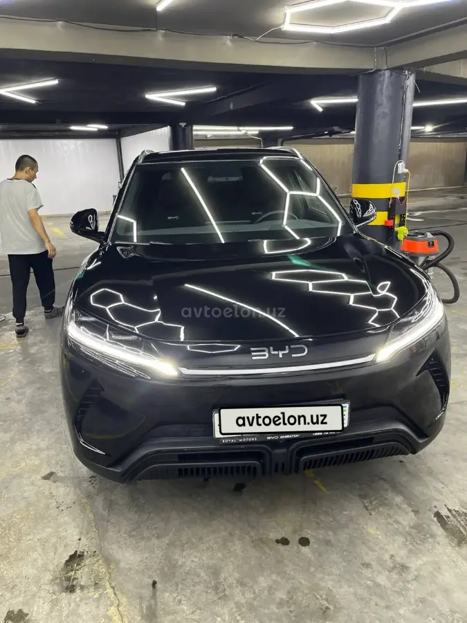 BYD Yuan UP