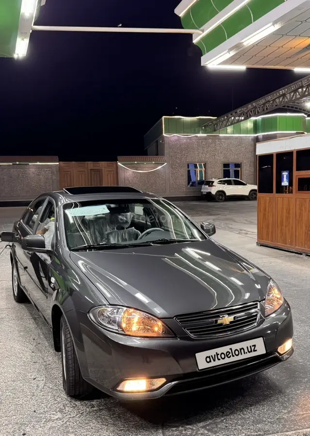 Chevrolet Gentra,  3 позиция