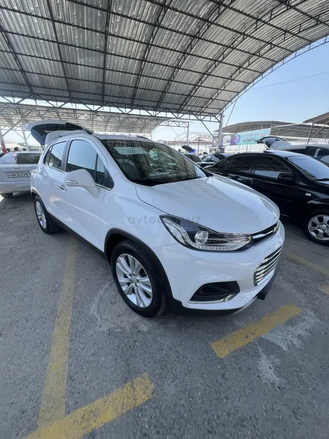 Chevrolet Tracker 2