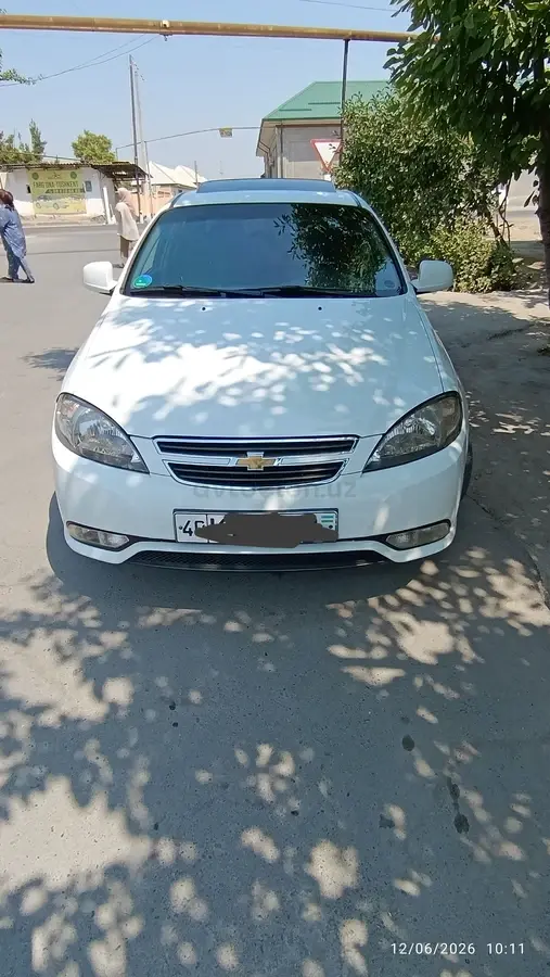 Chevrolet Gentra,  3 позиция