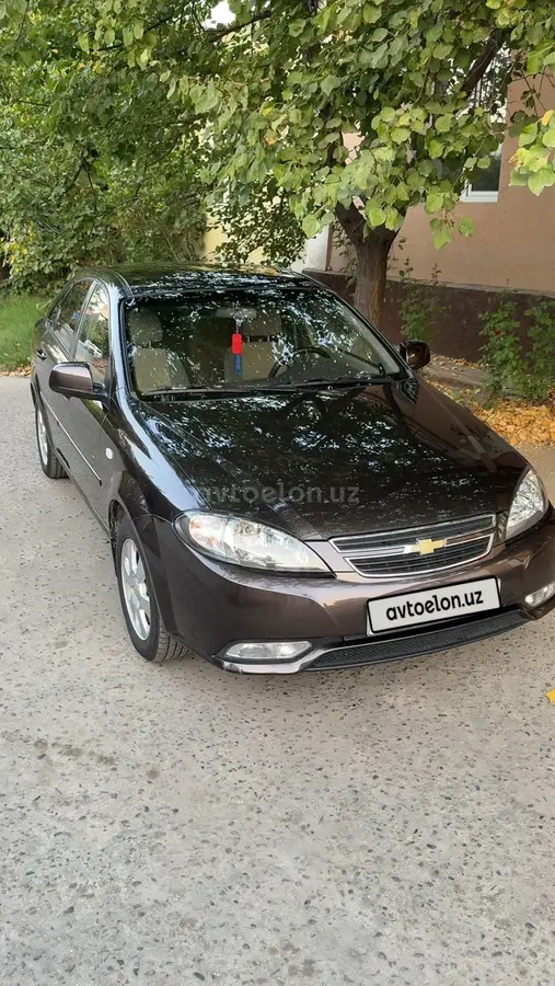 Chevrolet Gentra,  2 позиция