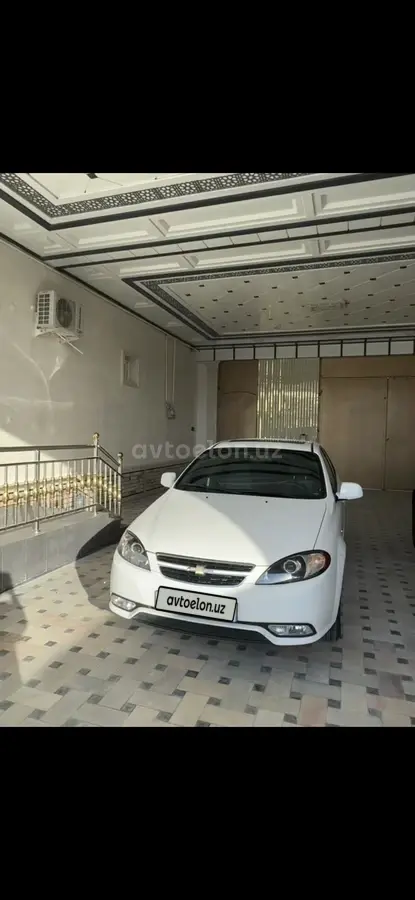 Chevrolet Gentra,  3 позиция