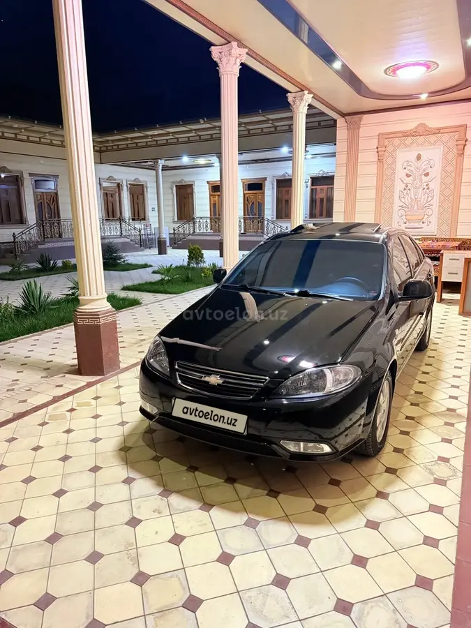 Chevrolet Gentra,  3 позиция