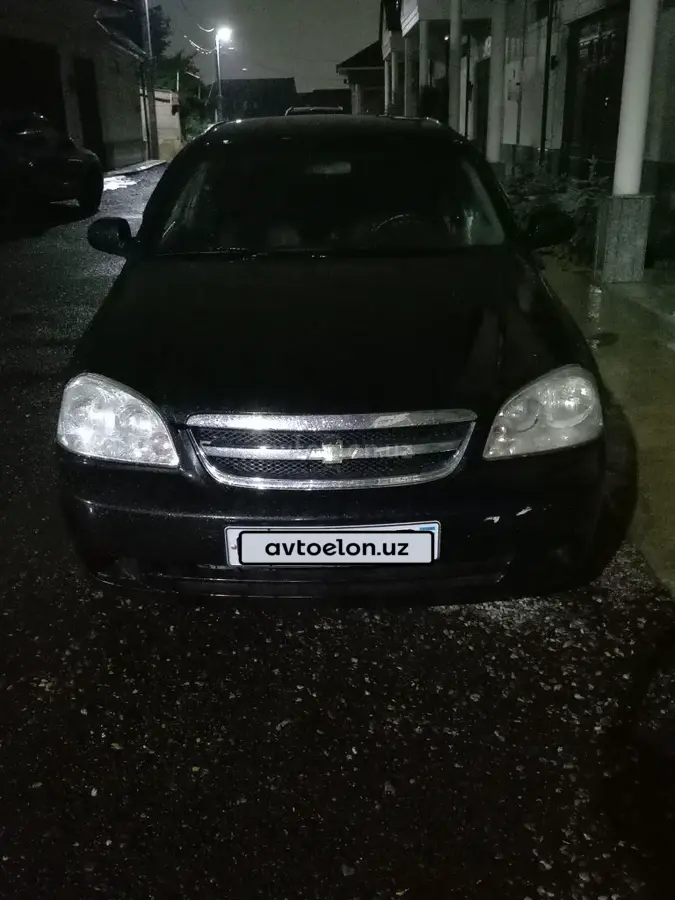 Chevrolet Lacetti,  1 позиция Газ-бензин