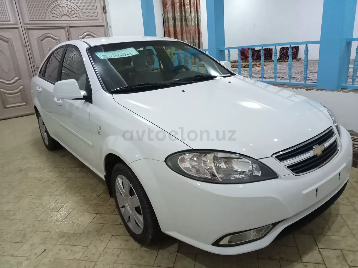 Chevrolet Gentra,  1 позиция