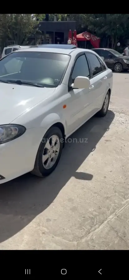 Chevrolet Gentra,  3 позиция