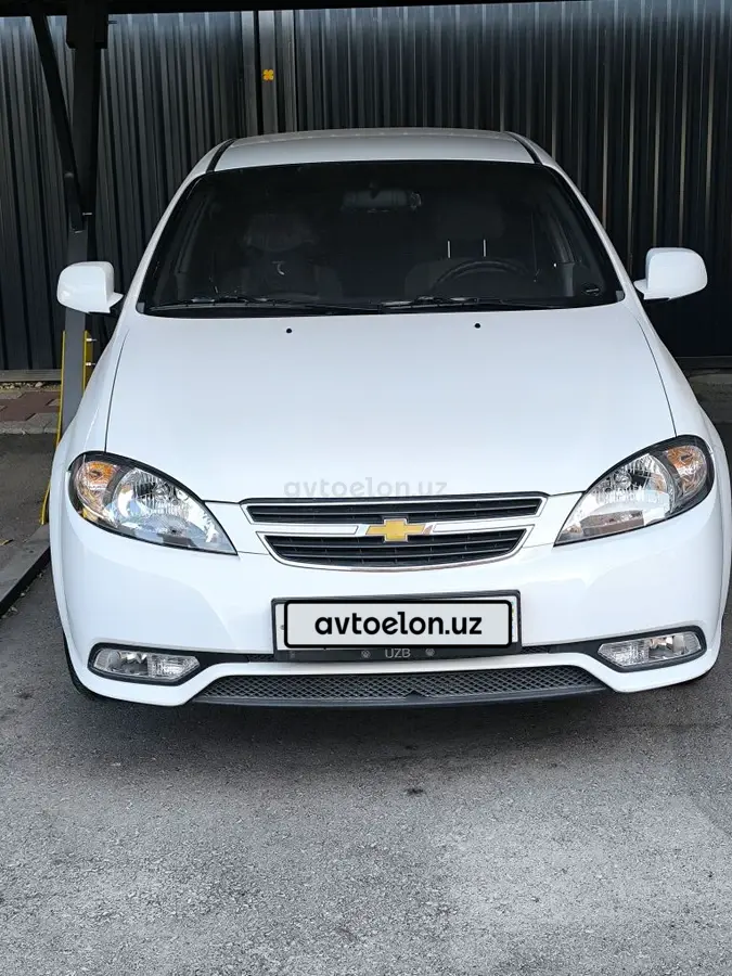 Chevrolet Gentra,  2 позиция