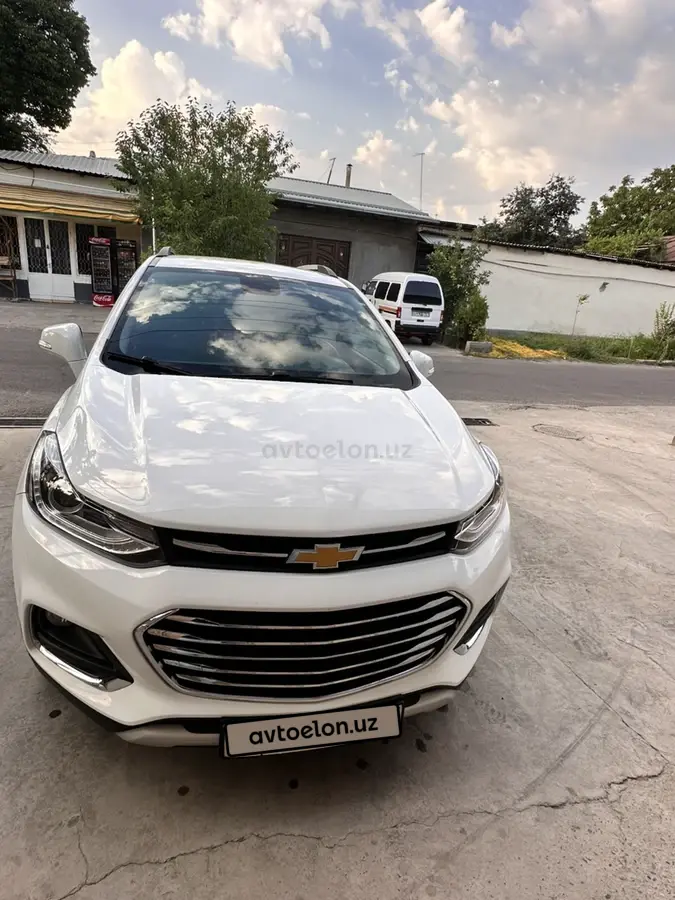 Chevrolet Tracker,  3 позиция