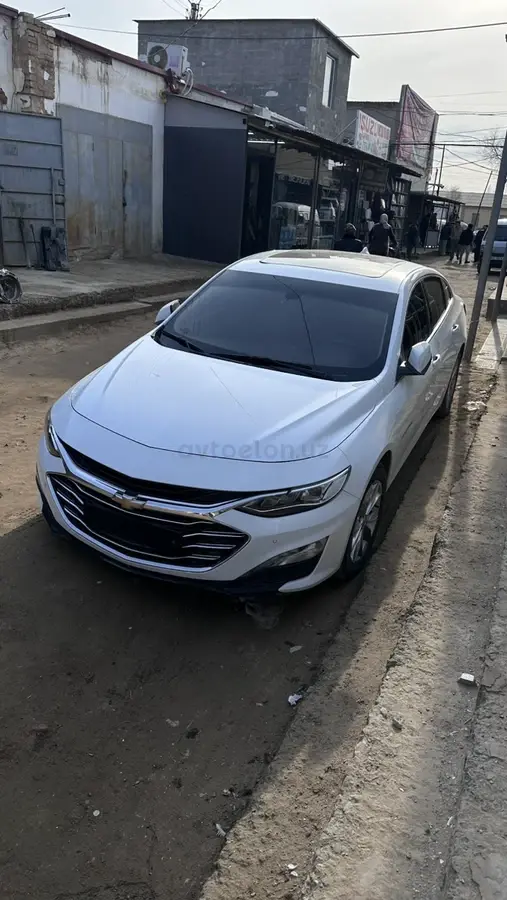 Chevrolet Malibu 2